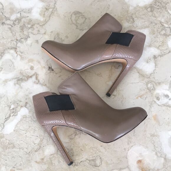 Vince Camuto Leather Hidden Platform Heel Booties - Picture 2 of 10